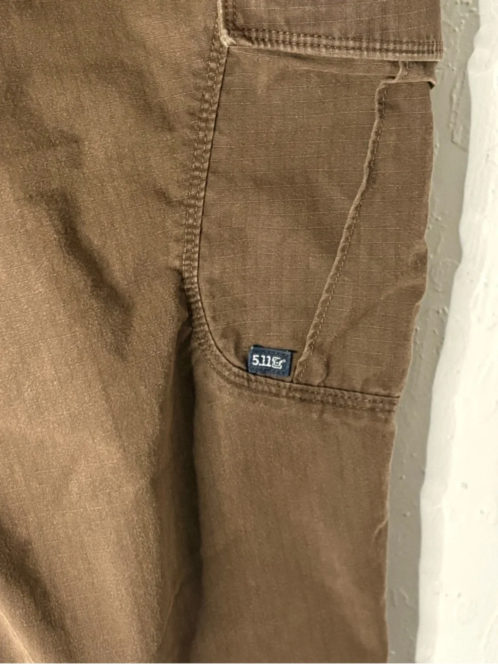 5.11 Tactical Stryke Pants Men 41x33 Brown Canvas Cargo Pockets Utility 7436-117
